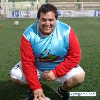 Maximimiano chico soltero en Bell Ville