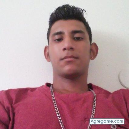 kikitomenendez chico soltero en Hollister