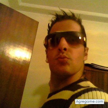 MORENIK chico soltero en L'Hospitalet de llobregat