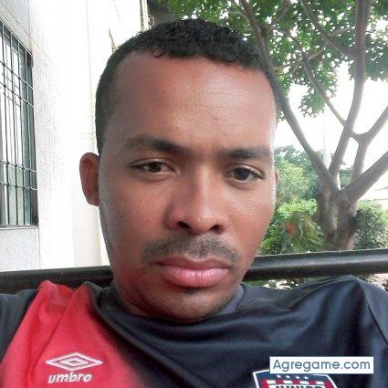 angeldeoro82 chico soltero en Santo Tomás