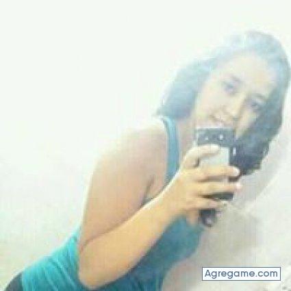 valdebenitoailen chica soltera en Añatuya