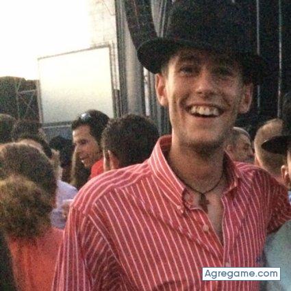 loren12 chico soltero en Sevilla