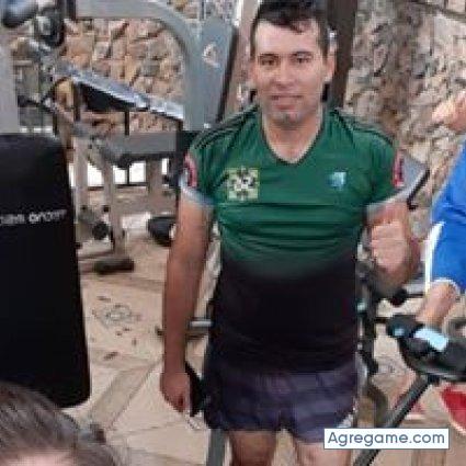 carlosvelasquez3307 chico soltero en Carmen Del Paraná