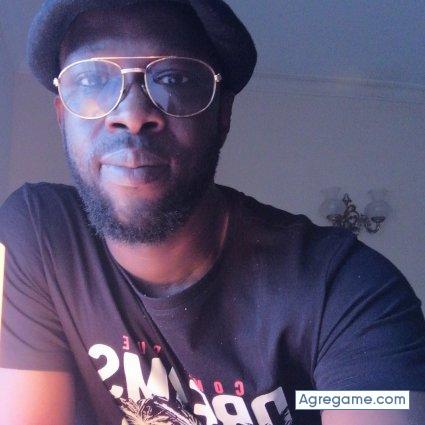 Samnorris chico soltero en Ferrol