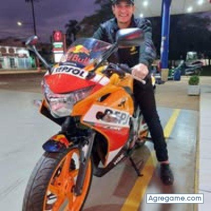 leonardodavid1475 chico soltero en Hernandarias