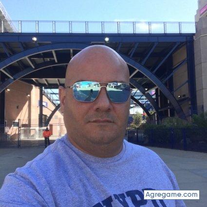 alberto232323 chico separado en Boqueron