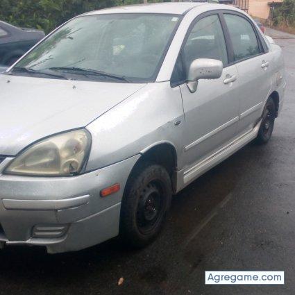 Almandocasiano chico soltero en 