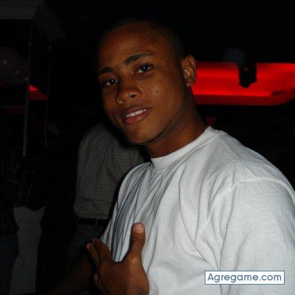 ismael1726 chico soltero en Santo Domingo Este