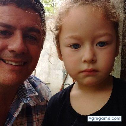 Santaio chico soltero en Lincoln