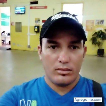 Yasmanymaqueira chico soltero en Batesville