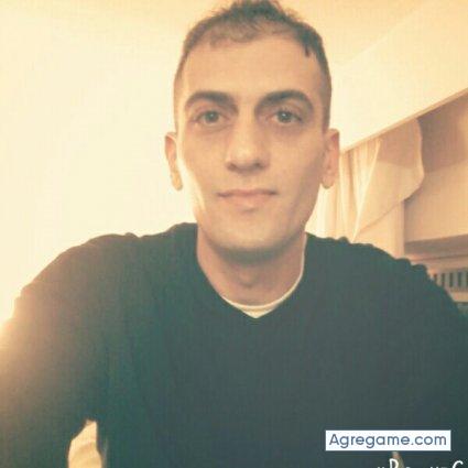 Ofaex chico soltero en 