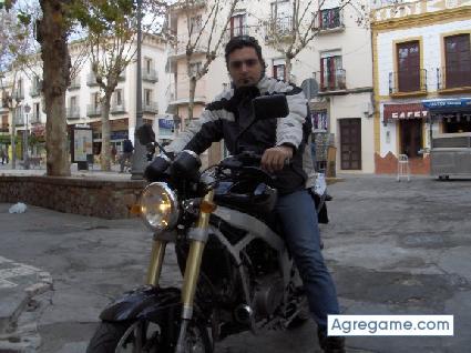 Gugo chico soltero en Málaga