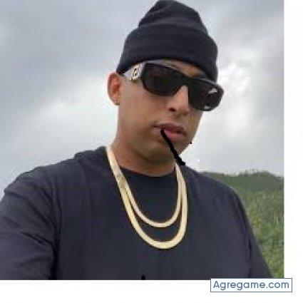 mostacc chico soltero en Iquique