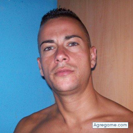 tavo27 chico soltero en Firgas