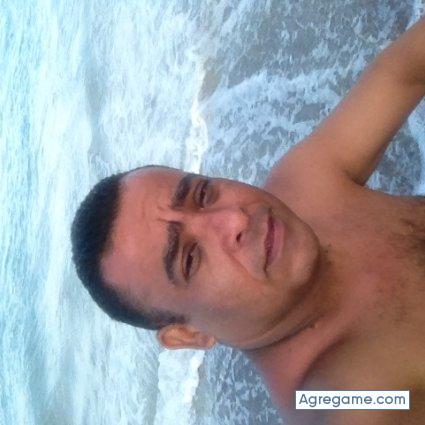 Jose43sdei chico soltero en Río Caribe