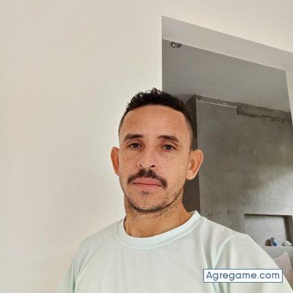 Enrique0107 chico soltero en Escazú