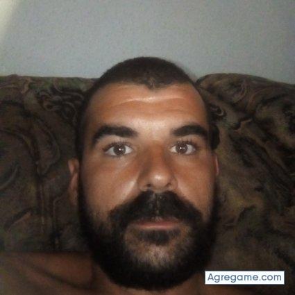 Cullerot chico soltero en Tavernes De La Valldigna