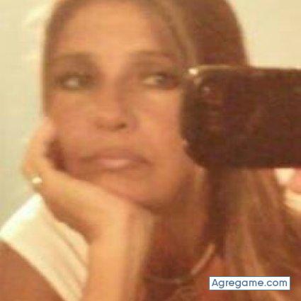 anamaya chica soltera en Montevideo