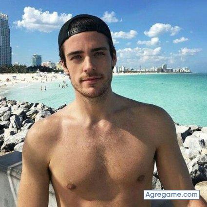 Nicolas2425 chico soltero en Paysandú