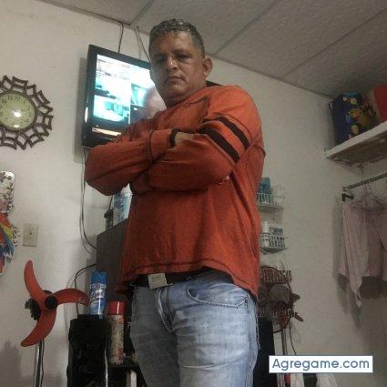 Wgiovanny chico soltero en Las Cumbres