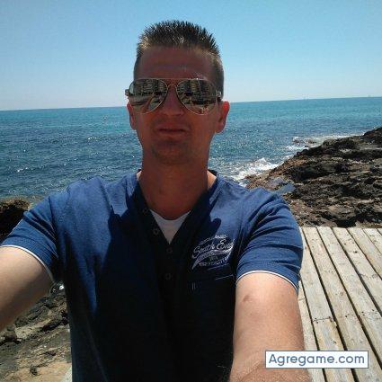 Pedrojb chico soltero en Casas De Hellin