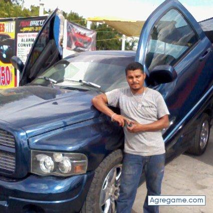 elmamer chico soltero en Victoria