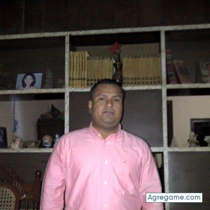 axllalberths chico soltero en Santa Ana