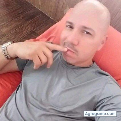 Chaquin chico soltero en Milwaukee