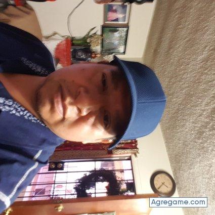 Gerardolopez73716969 chico soltero en West Covina