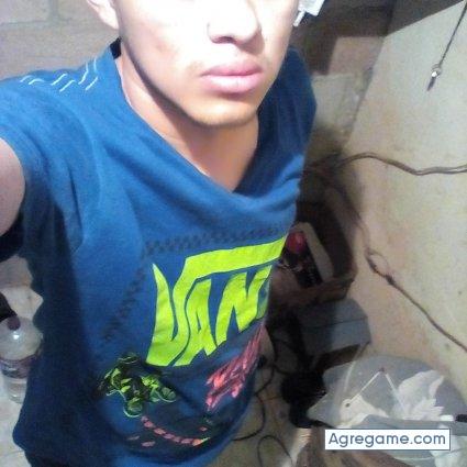 Triste1996 chico soltero en Zaragoza