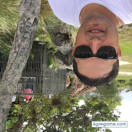 jano37 chico soltero en Miami