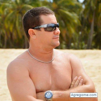 Ronaldoaraujo chico soltero en 