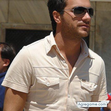 EXPLORERAST chico soltero en Navia