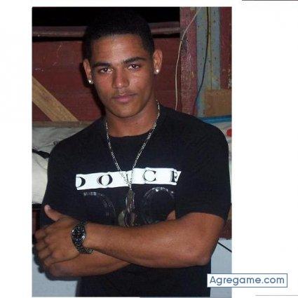 yasmany chico soltero en Florida