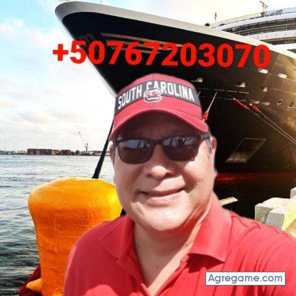 SrErik70 chico separado en Panamá