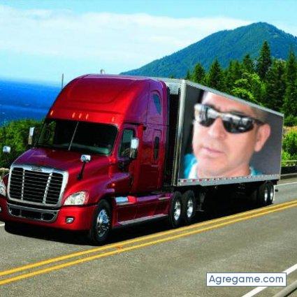 Andres8571 chico soltero en Champaign