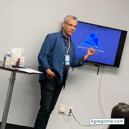 Luislarez1968 chico soltero en Hollywood