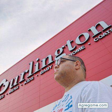 Elvelozrd chico separado en Providence