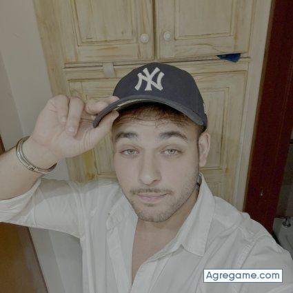 Franklyn0800 chico soltero en La Plata