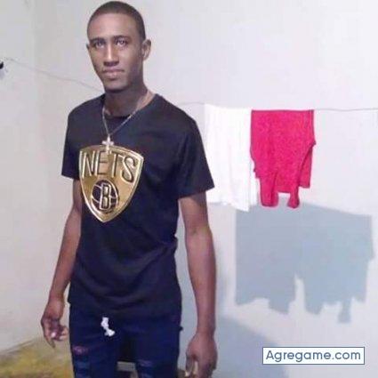 Edwin4049 chico soltero en Santo Domingo Norte