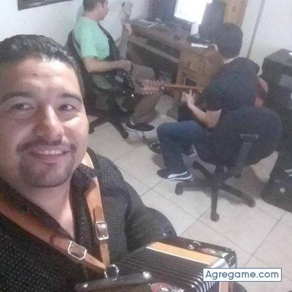 MTZERIK chico soltero en Monterrey