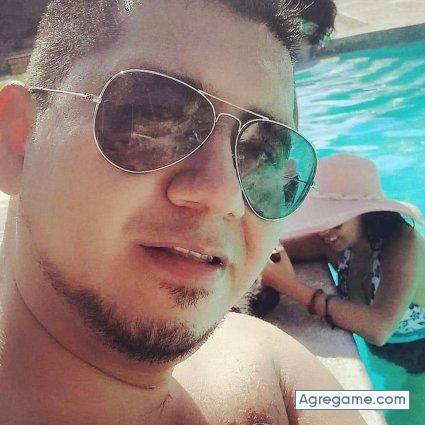 Noe3000 chico soltero en Everett