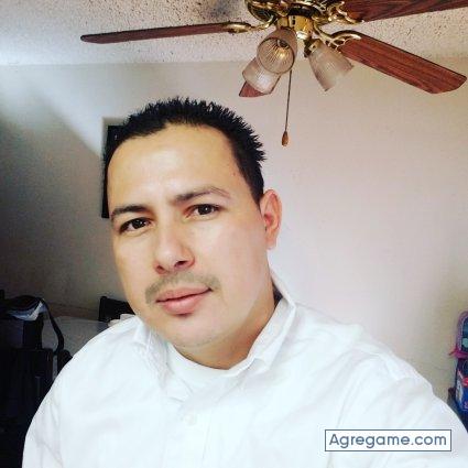 ezequie2323 chico soltero en Chino