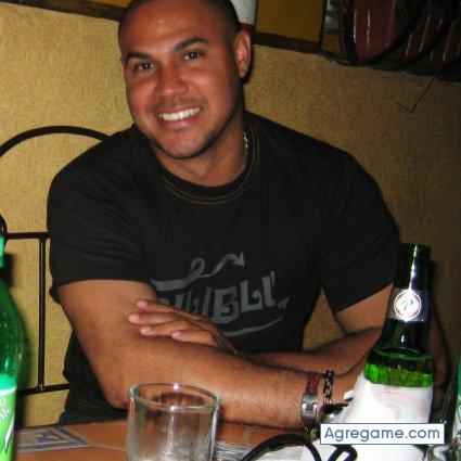 ABERRONCHO chico soltero en Tamboril