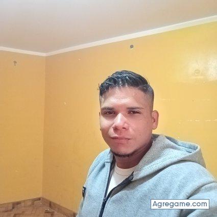 Alvarezyonny15 chico soltero en Huaraz