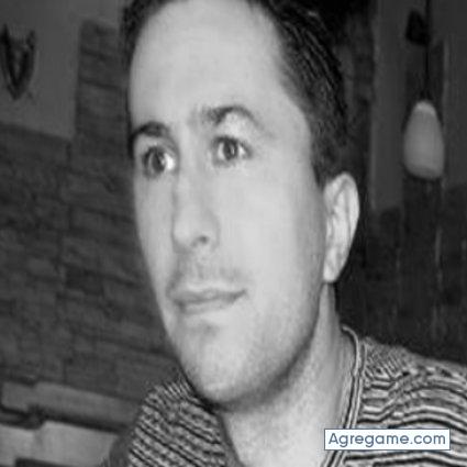 Volker chico soltero en Loja