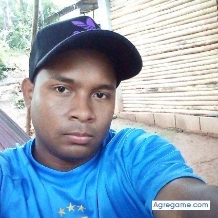 Noells chico soltero en Aguadulce