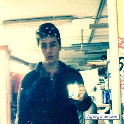 hugorey1234 chico soltero en Colindres