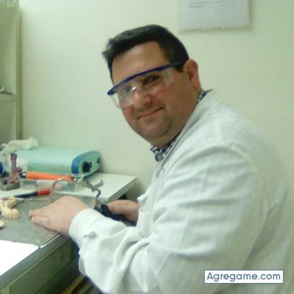 Ivarsparf chico soltero en Monterroso