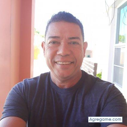 capilobo chico soltero en Arecibo Zona Urbana